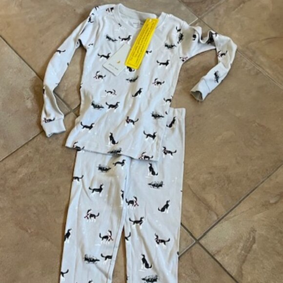 Petit Lem Holiday Light Grey Husky Dog Winter Holiday 2 Piece Pajama Set NEW - Picture 1 of 3